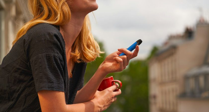 Vape et santé publique : les spécialistes addictions mettent en garde contre un cadre trop dur