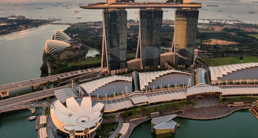 Singapour serre encore la vis contre le vapotage et les liquides à l’étomidate